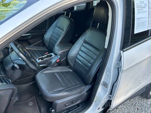 Used 2016 Ford Escape Titanium AWD/4WD image 10