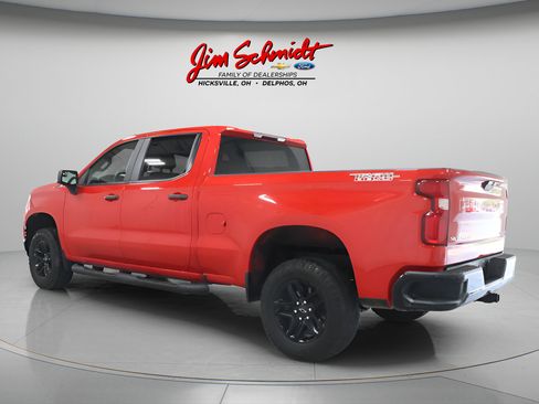 Used 2022 Chevrolet Silverado 1500 Custom Trail Boss w/ Safety Confidence Package AWD/4WD image 4