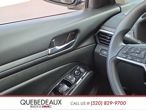 Used 2023 Nissan Altima 2.5 SV FWD image 22