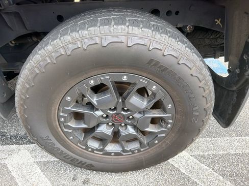 Used 2023 Nissan Frontier PRO-4X w/ Pro-4X Premium Package AWD/4WD image 15