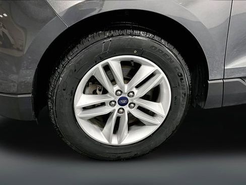 Used 2017 Ford Edge SEL image 27