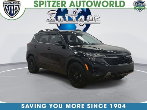 Certified 2025 Kia Seltos X-Line image 8