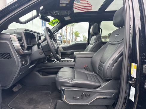 Used 2026 Ford F450 Platinum w/ FX4 Off-Road Package image 24