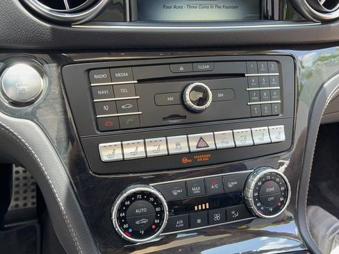 Used 2020 Mercedes-Benz SL 550 image 14