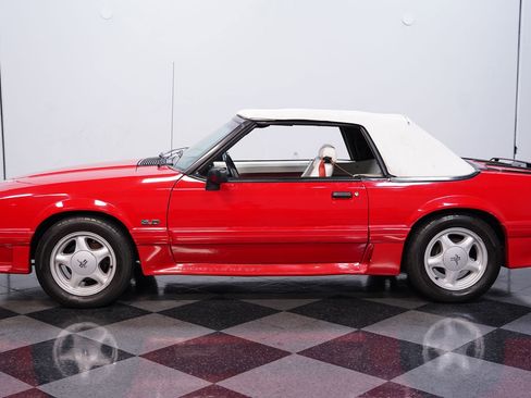Used 1990 Ford Mustang GT image 2