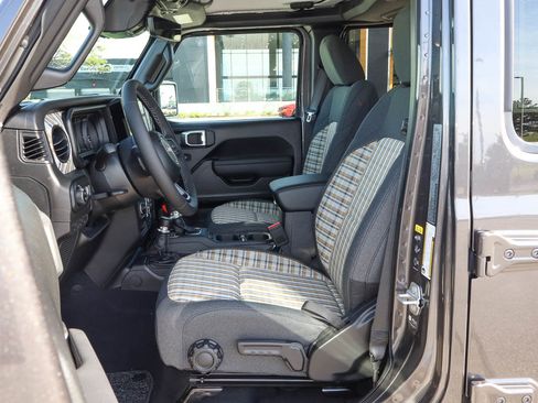 New 2026 Jeep Gladiator Sport AWD/4WD image 14