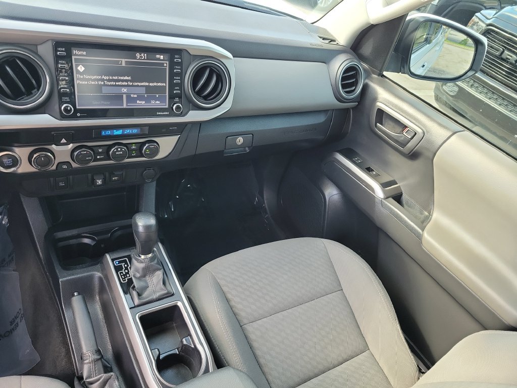 Certified 2023 Toyota Tacoma SR5 AWD/4WD image 28