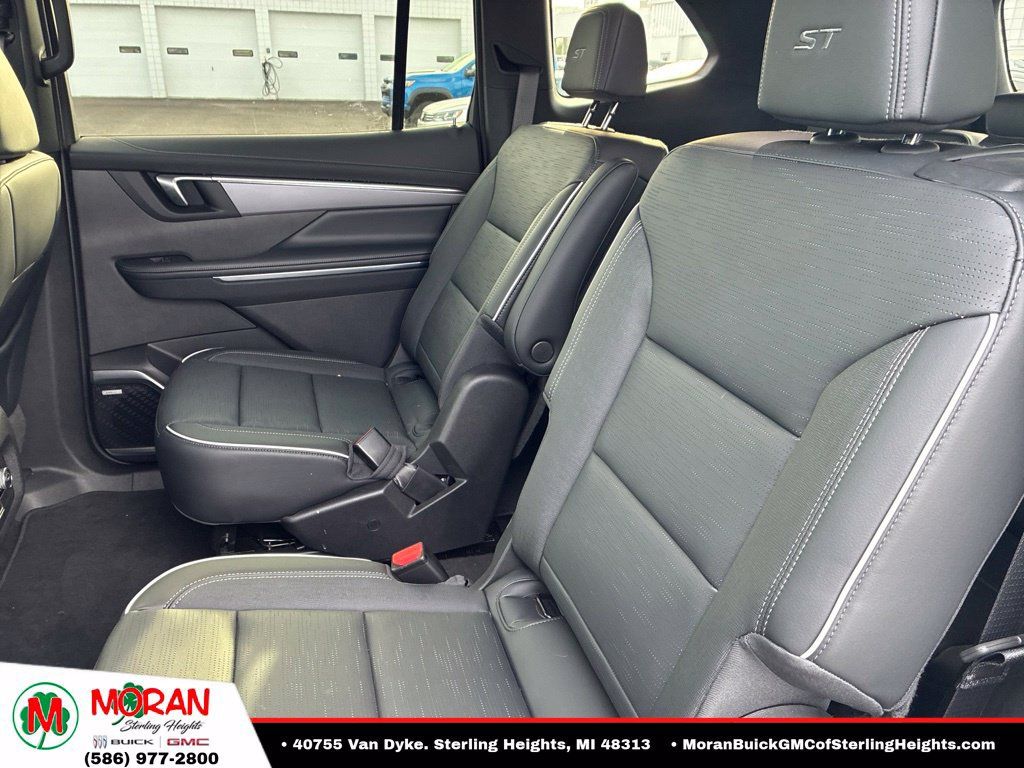 Used 2026 Buick Enclave Sport Touring FWD image 24
