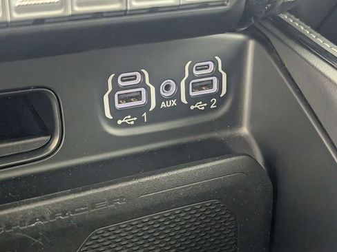 Used 2024 RAM 2500 Limited AWD/4WD image 22