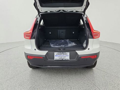 New 2026 Volvo XC40 B5 Ultra w/ Climate Package image 19