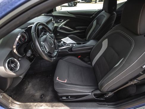 Used 2021 Chevrolet Camaro LT w/ RS Package RWD image 10