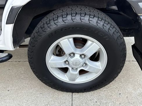 Used 2005 Toyota Land Cruiser AWD/4WD image 27