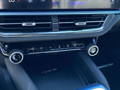 New 2026 Chevrolet Equinox EV LT FWD image 23