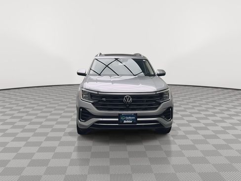 Used 2024 Volkswagen Atlas SEL Premium R-Line AWD/4WD image 40