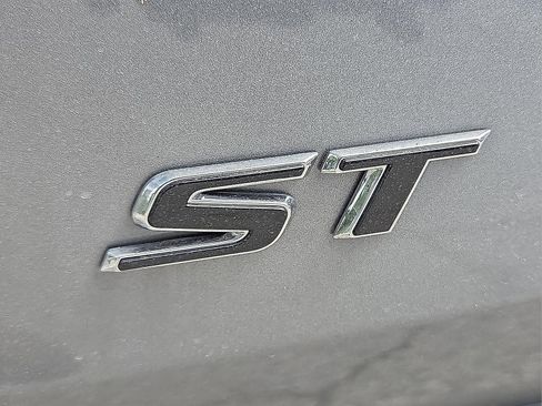 Certified 2026 Buick Encore GX Sport Touring w/ Advanced Technology Package AWD/4WD image 8