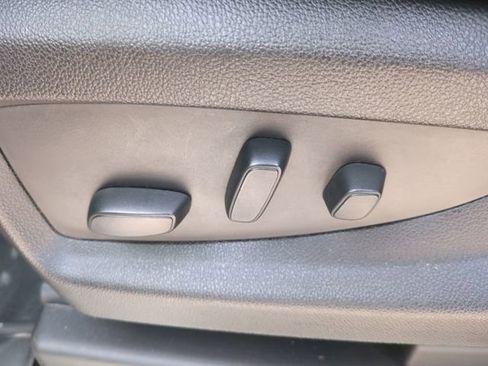 Used 2018 Chevrolet Tahoe LT image 22