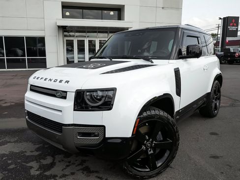Used 2021 Land Rover Defender 90 X-Dynamic S AWD/4WD image 8