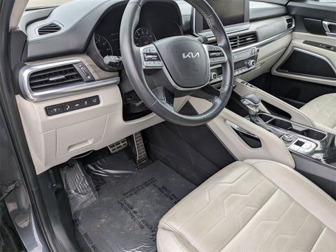 Used 2022 Kia Telluride SX w/ SX Prestige Package image 12