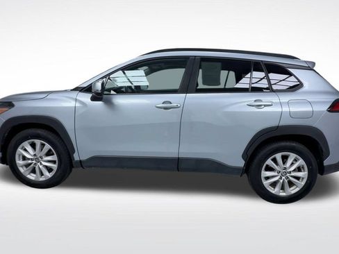 Certified 2023 Toyota Corolla Cross LE w/ Moonroof Package AWD/4WD image 6