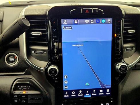 Used 2024 RAM 2500 Laramie w/ Night Edition image 18