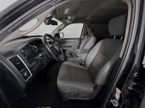 Used 2018 RAM 2500 Big Horn AWD/4WD image 2