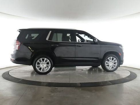 Used 2024 Chevrolet Tahoe High Country w/ Premium Package AWD/4WD image 6