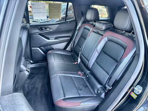 Used 2025 Chevrolet Equinox RS FWD image 23
