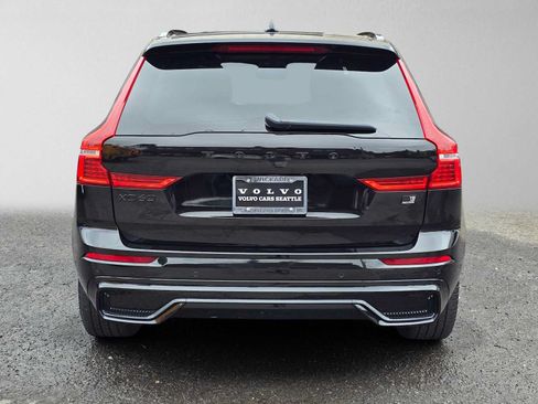 Certified 2024 Volvo XC60 T8 Ultimate w/ Protection Package Premier AWD/4WD image 4