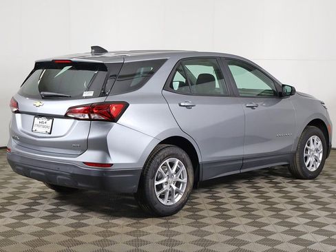 Used 2023 Chevrolet Equinox LS w/ Driver Confidence II Package AWD/4WD image 9