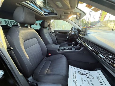 Used 2024 Honda Civic EX image 31