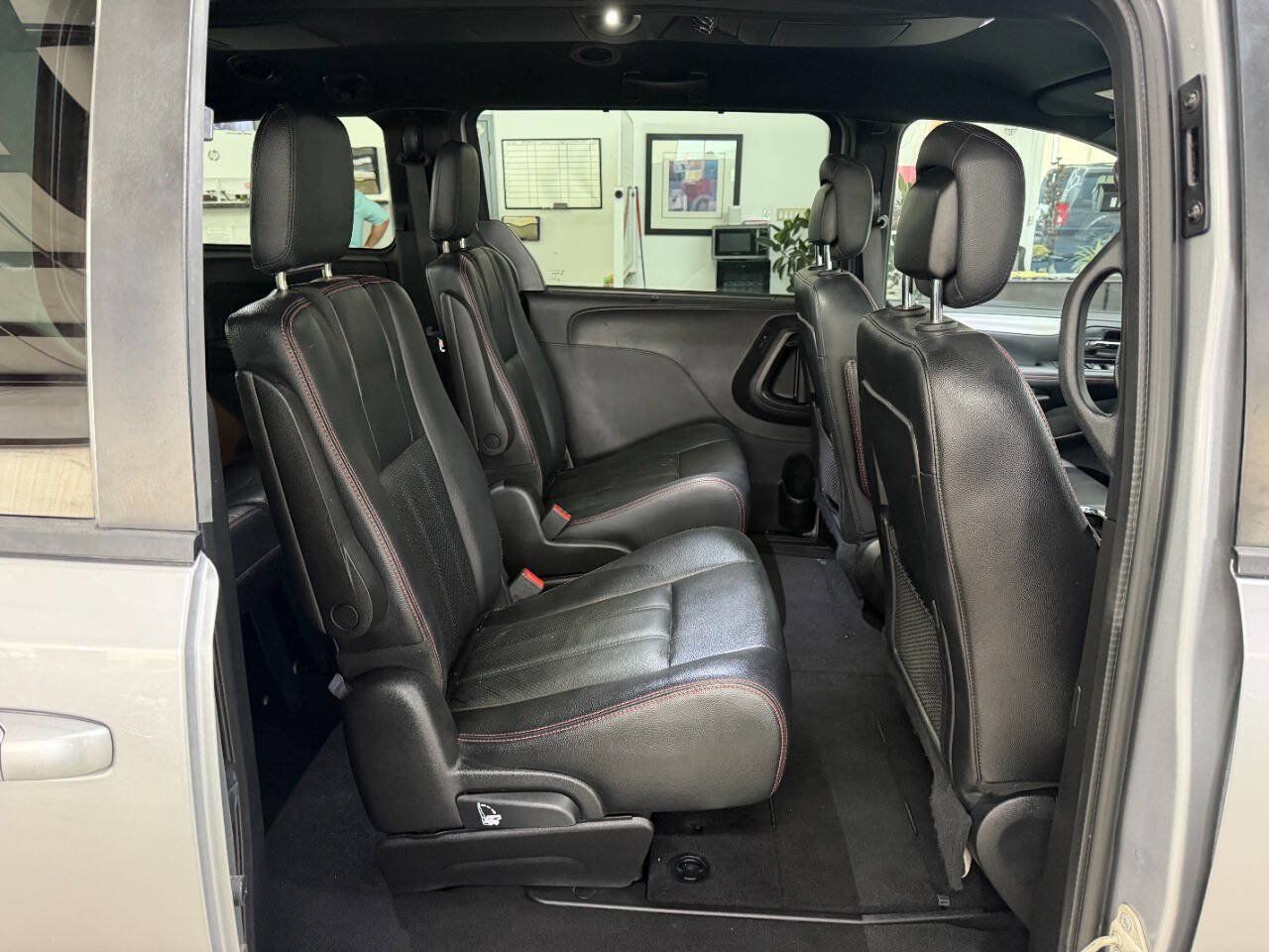 Used 2019 Dodge Grand Caravan GT FWD image 15