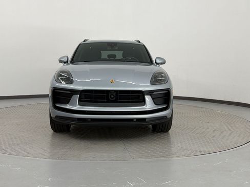 Used 2026 Porsche Macan AWD/4WD image 6