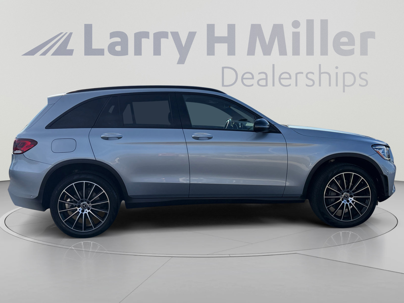 Used 2021 Mercedes-Benz GLC 300 4MATIC image 6