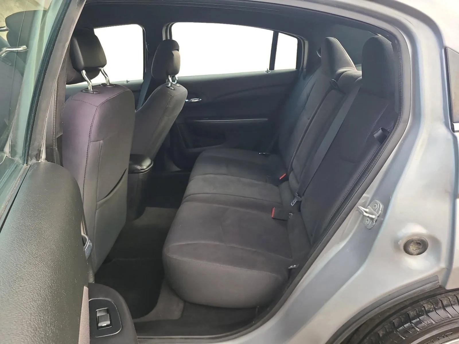 Used 2014 Chrysler 200 LX FWD image 18