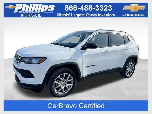 Used 2022 Jeep Compass Latitude image 1
