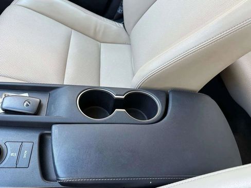 Used 2017 Lexus IS 300 F Sport image 38