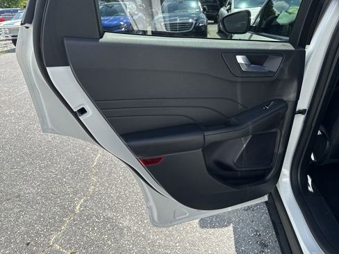 Used 2024 Ford Escape ST-Line image 24