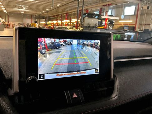 Used 2023 Toyota RAV4 SE image 19