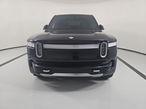 Used 2023 Rivian R1T Adventure image 8