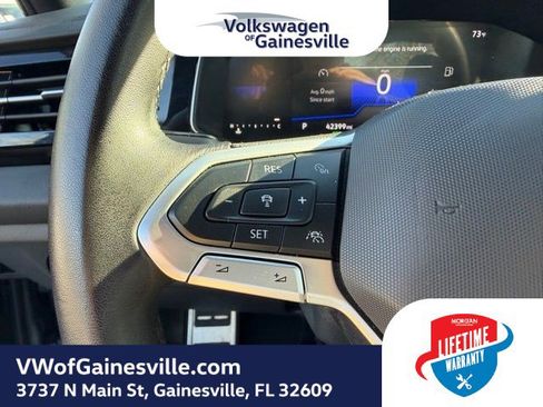 Certified 2025 Volkswagen Jetta Sport image 22