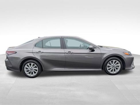 Used 2023 Toyota Camry LE FWD image 7
