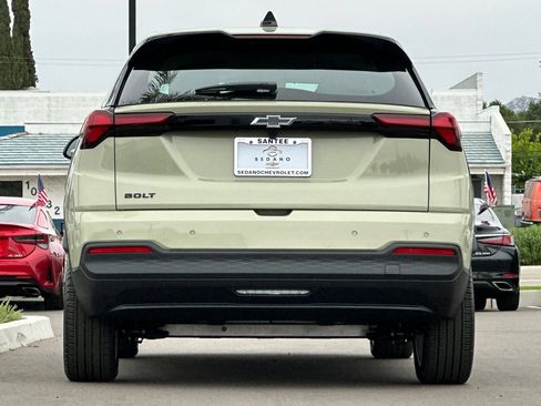 New 2027 Chevrolet Bolt LT w/ Comfort Package FWD image 5