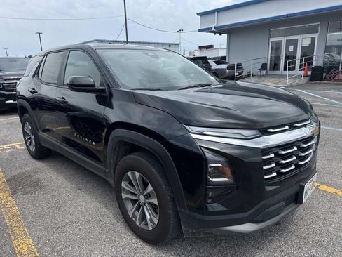 Used 2026 Chevrolet Equinox LT w/ Convenience Package II FWD image 12