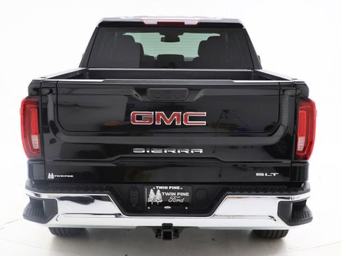 Used 2025 GMC Sierra 1500 SLT AWD/4WD image 8