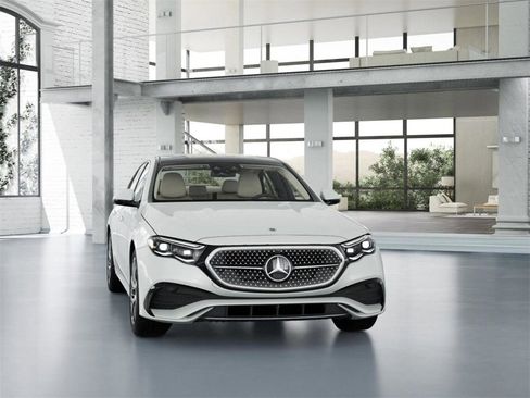 New 2026 Mercedes-Benz E 350 4MATIC Sedan image 8