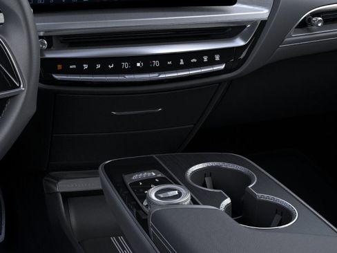 New 2026 Cadillac Lyriq V AWD/4WD image 23