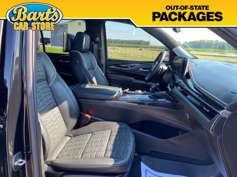 Used 2023 Cadillac Escalade V AWD/4WD image 20