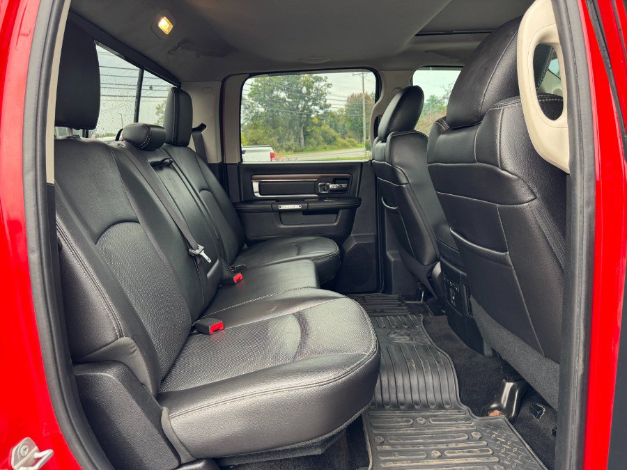 Used 2015 RAM 1500 Laramie w/ Convenience Group AWD/4WD image 17