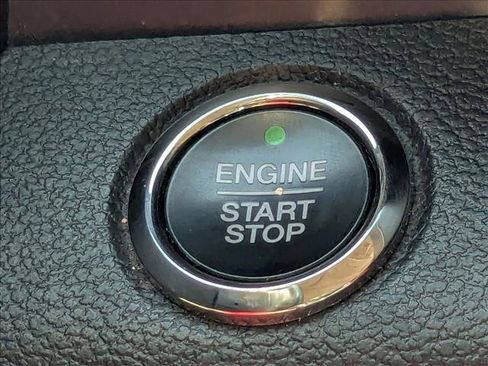 Used 2019 Ford Expedition Max Platinum image 14