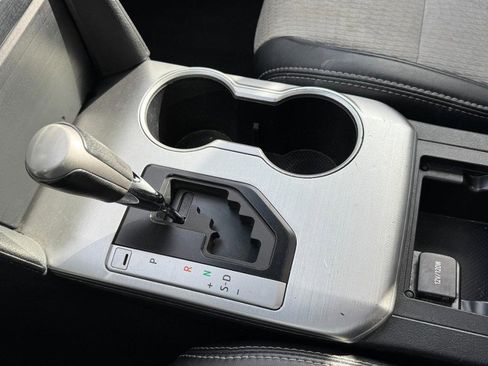 Used 2013 Toyota Camry SE image 19